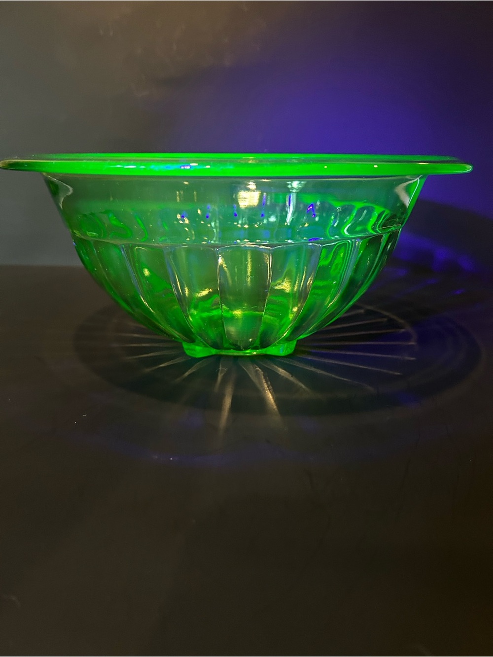 Large Federal Glass Green Depression Uranium Ribbed Footed Bowl